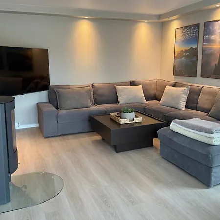 Modern Ocean Escape, Lofoten Sund (Nordland)
