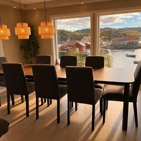 Modern Ocean Escape, Lofoten *